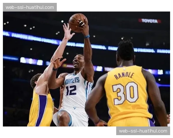 事件脉络：从四连败到三场零封，深度解析伊普斯维奇主帅麦肯纳的防守体系改造工程