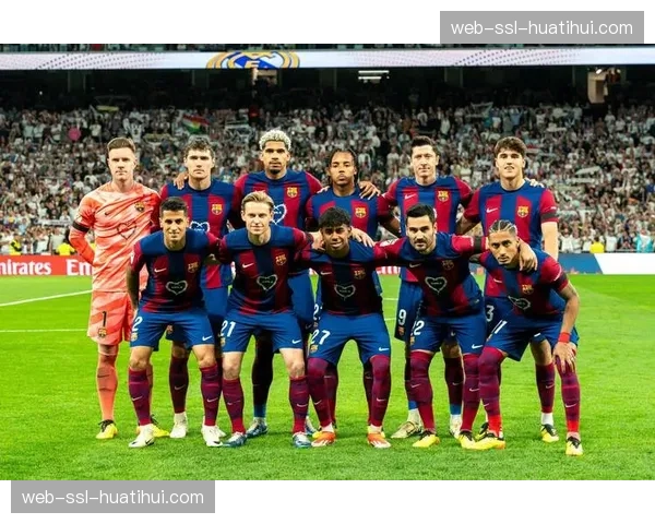 案例研究：深度解析巴萨一次从后场开始的定位球进攻，历经28脚传递后得分